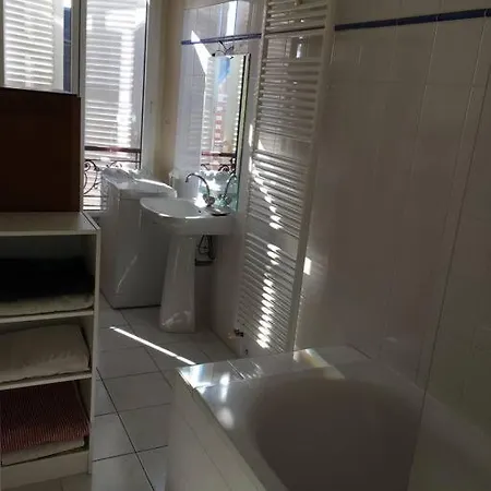 Grande Maison - 24 Heures - Centre-ville בית נופש *